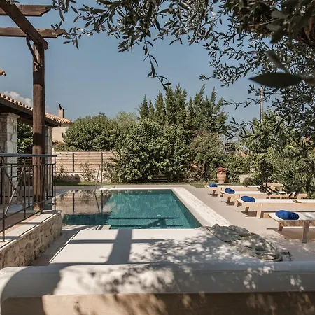 Willa Viatzo - Eclectic With Heated Saltwater Pools Mouzákion