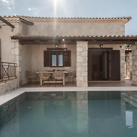 Viatzo - Eclectic With Heated Saltwater Pools Mouzákion