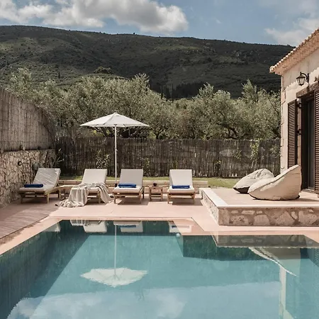 Viatzo - Eclectic With Heated Saltwater Pools